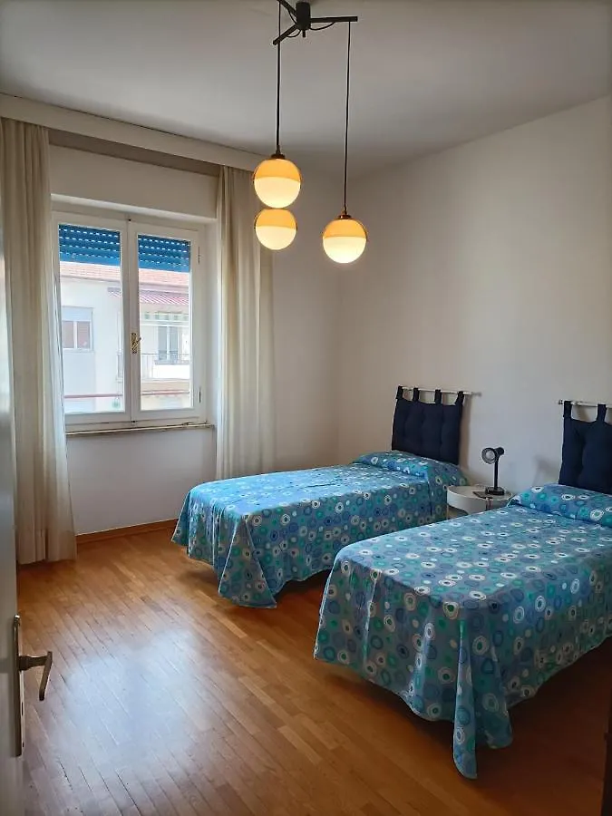 Casa Vacanze Litoranea フォッローニカ アパート